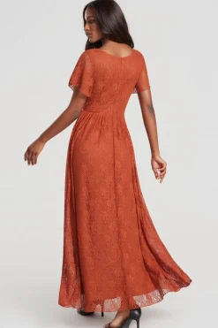 Robe de cocktail terracota en dentelle