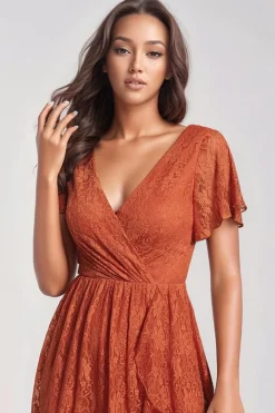Robe de cocktail terracota en dentelle
