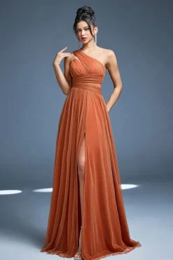 Robe de demoiselle d'honneur terracotta à une épaule et fente haute