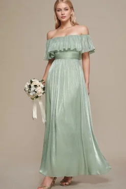 Robe de demoiselle d'honneur verte sauge épaules dénudées à volants
