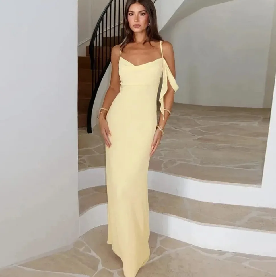 Robe de gala longue dos nu bretelles fines