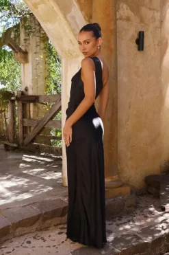 Robe demoiselle d'honneur asymétrique en satin
