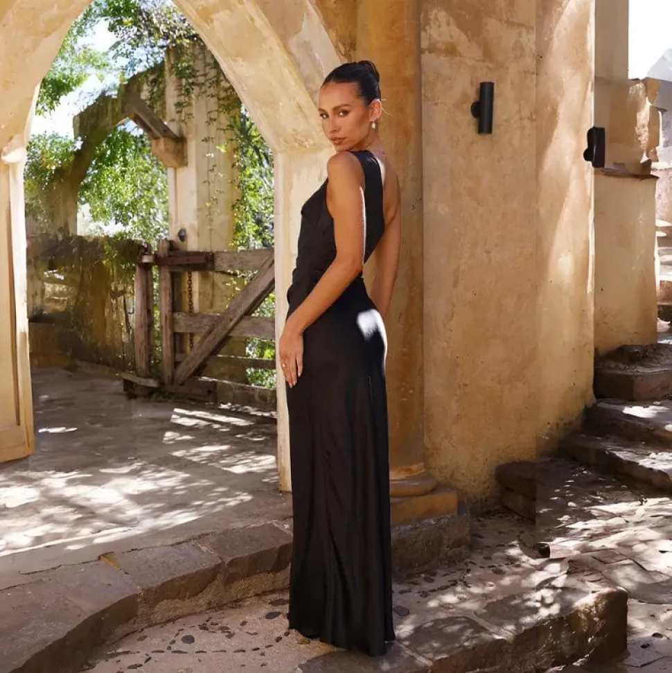 Robe demoiselle d'honneur asymétrique en satin