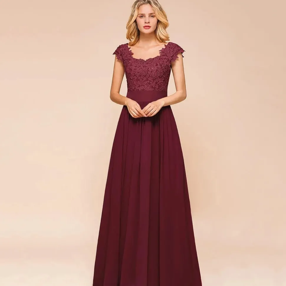 Robe demoiselle d'honneur avec appliqués en dentelle