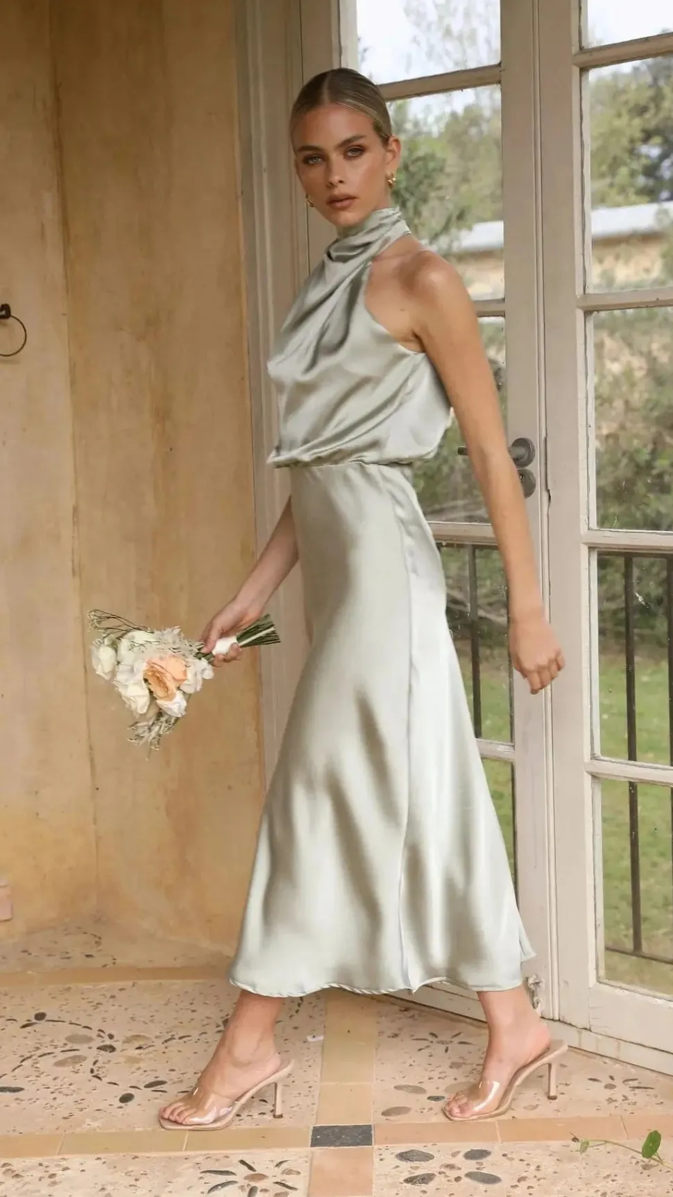 Robe demoiselle d'honneur chic midi