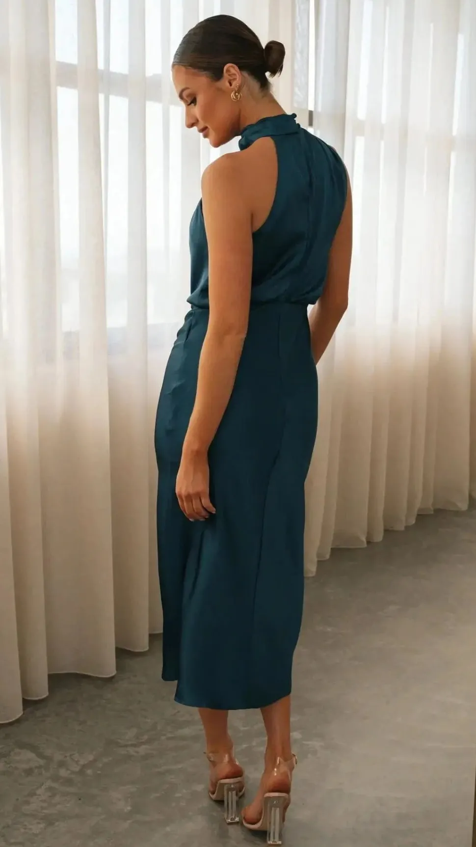 Robe demoiselle d'honneur chic midi