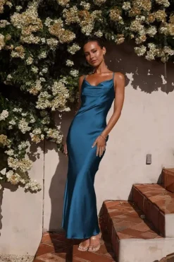 Robe demoiselle d'honneur en satin