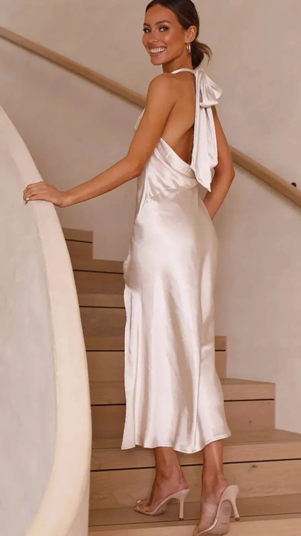 Robe demoiselle d'honneur midi dos nu