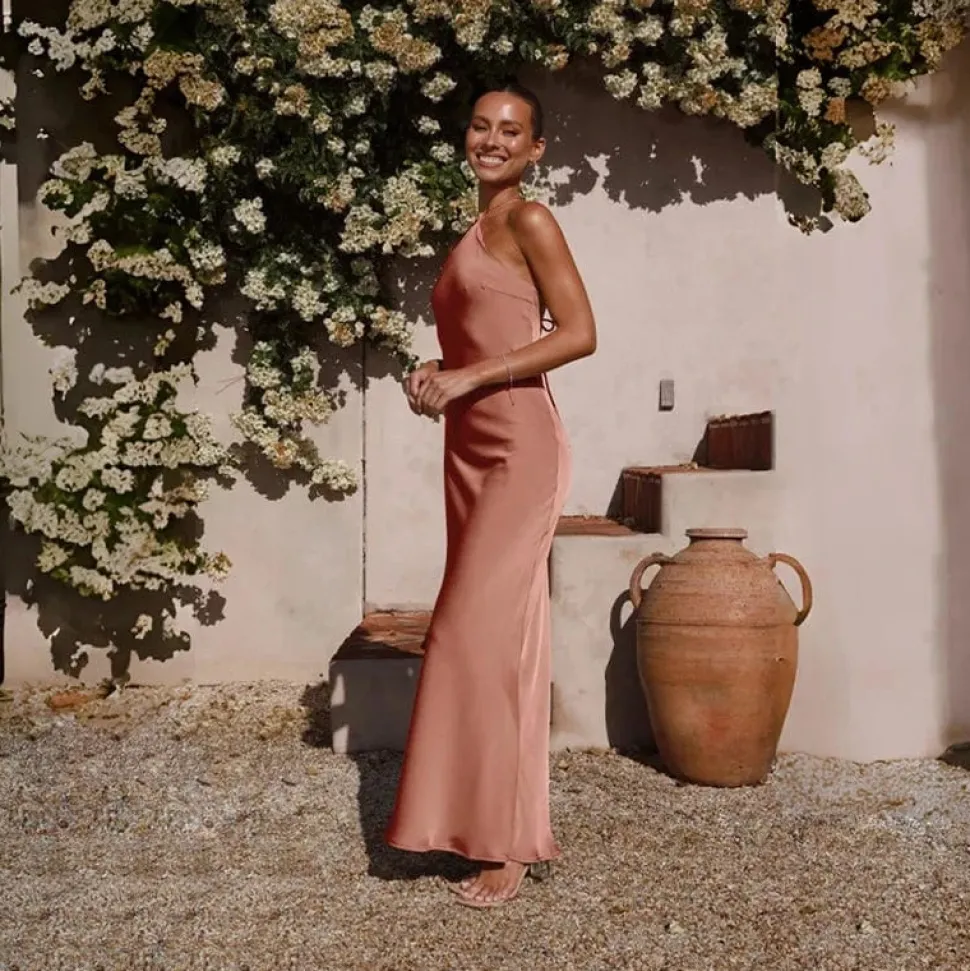 Robe demoiselle d'honneur rose poudré longue