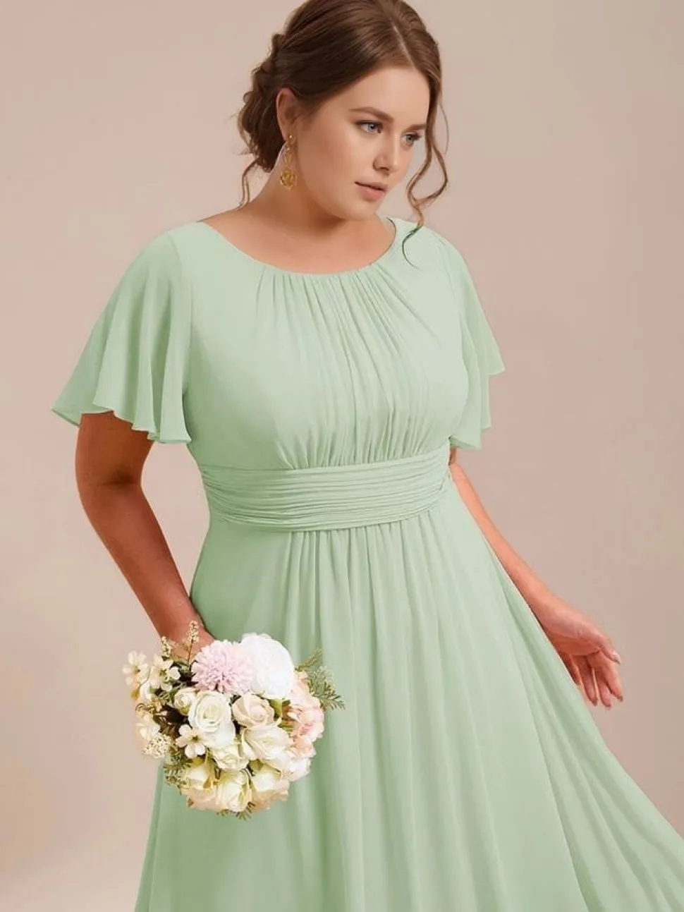 Robe demoiselle d'honneur vert sauge longue fluide grande taille