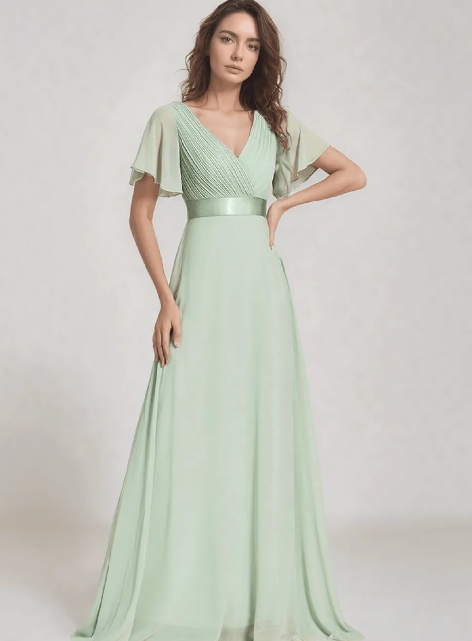 Robe demoiselle d'honneur vert sauge longue fluide