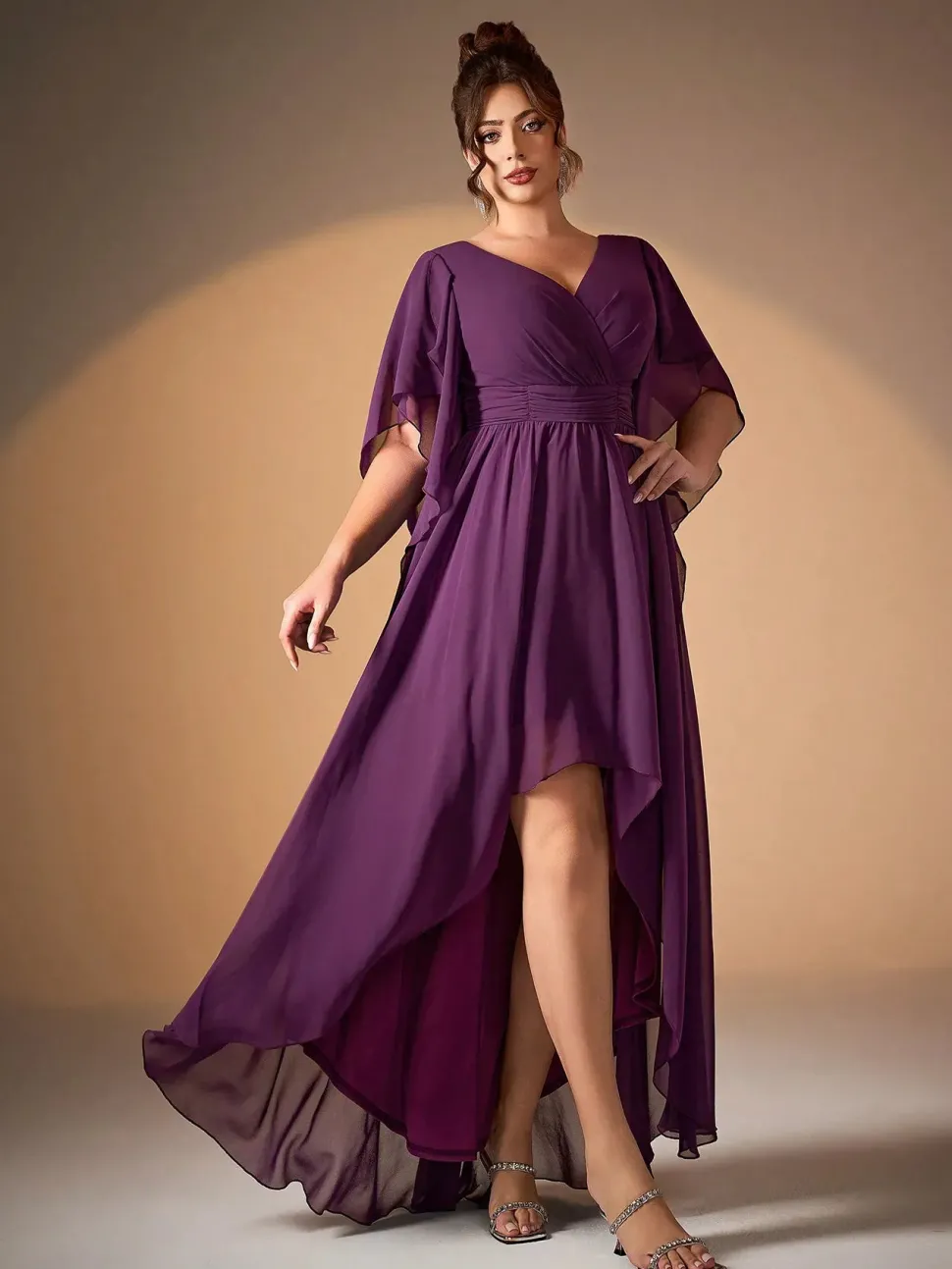 Robe demoiselle d'honneur violette asymétrique fluide