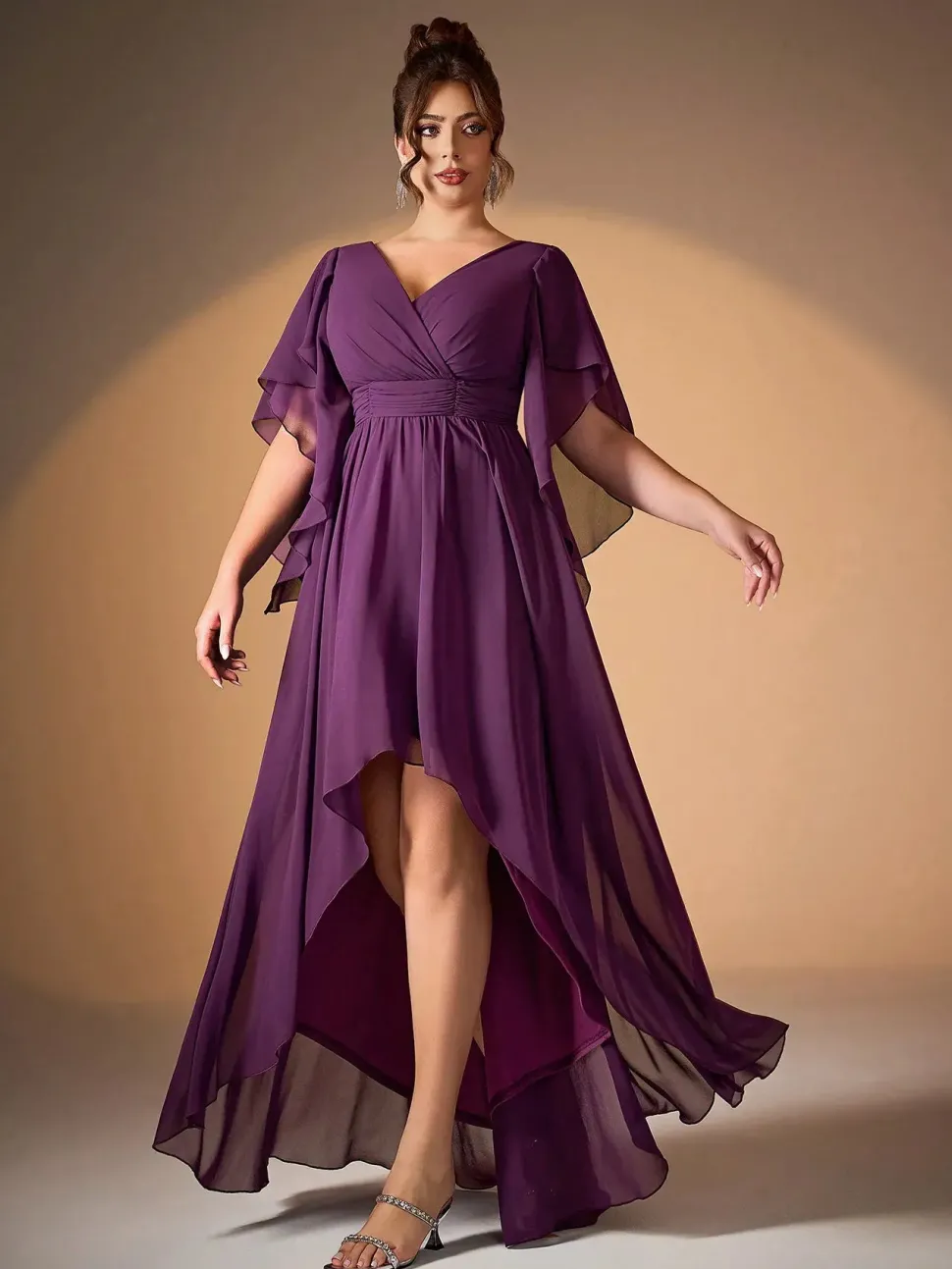 Robe demoiselle d'honneur violette asymétrique fluide