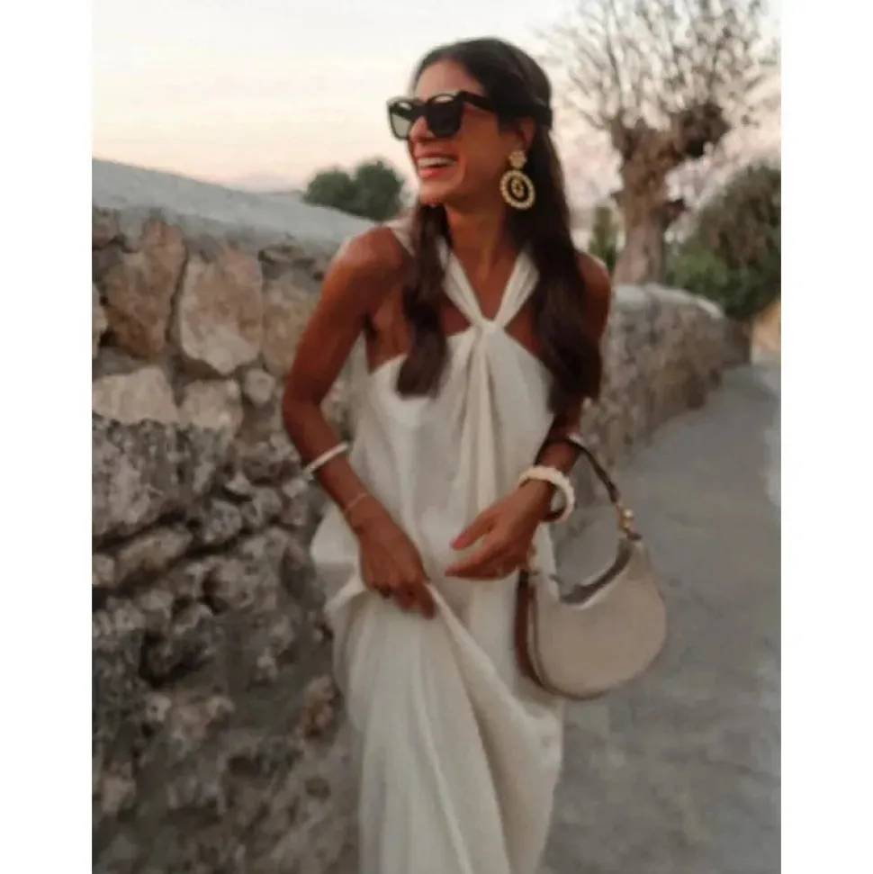 Robe de plage blanche longue sans manches