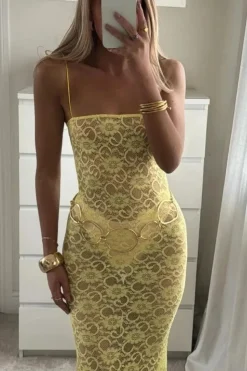 Robe de plage jaune transparente en dentelle