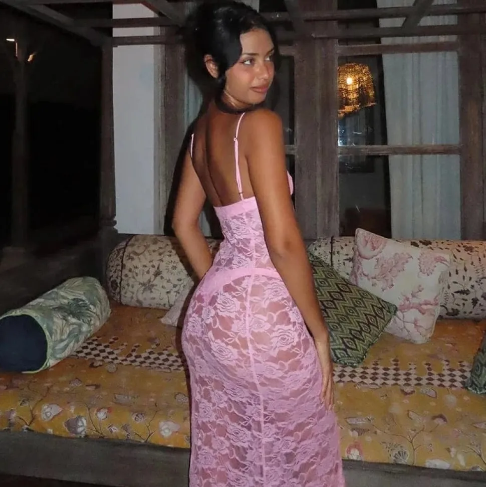 Robe de plage longue en dentelle transparente