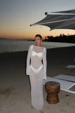 Robe de plage manches longues transparente