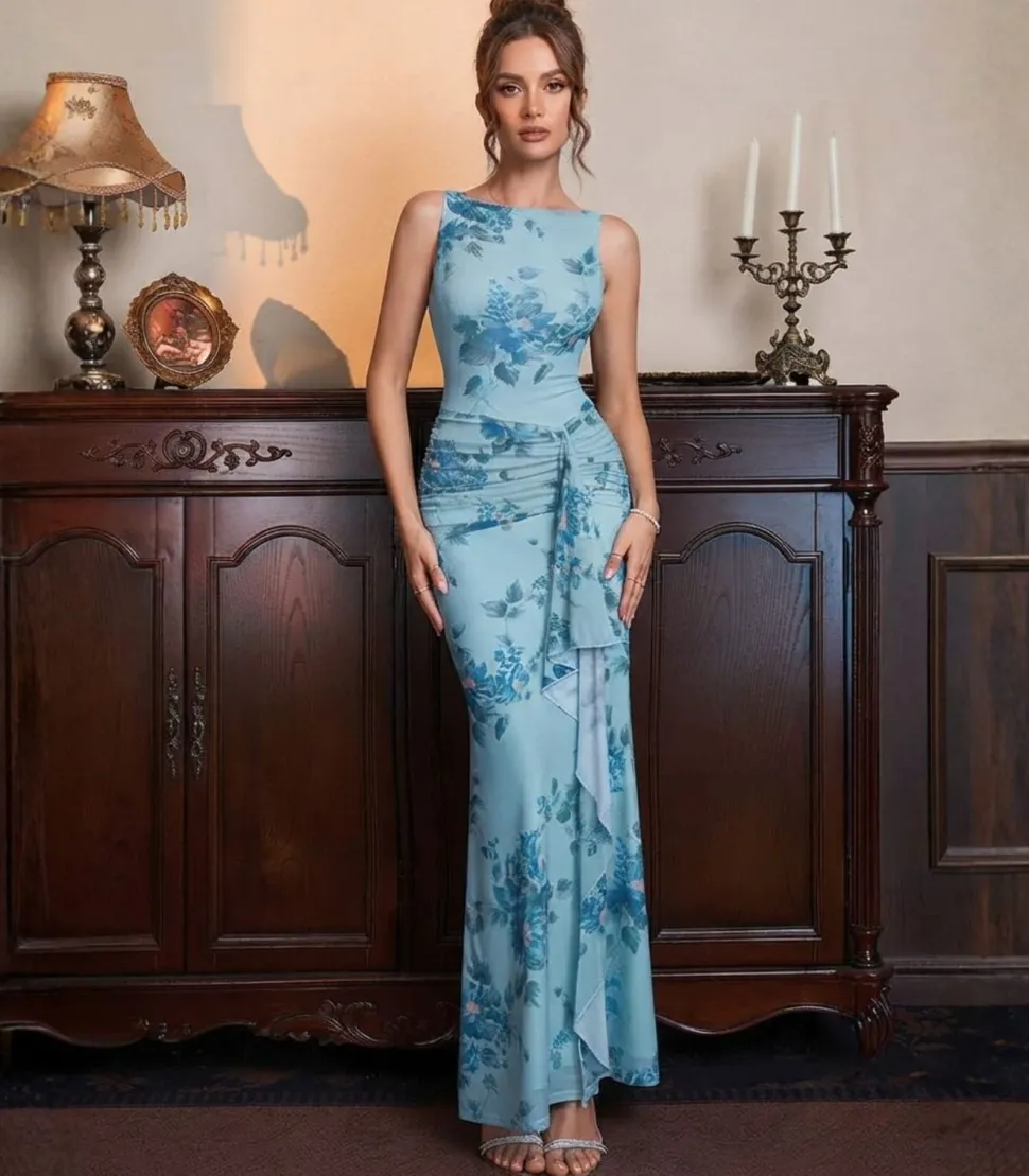 Robe de soirée bleu clair à motif floral