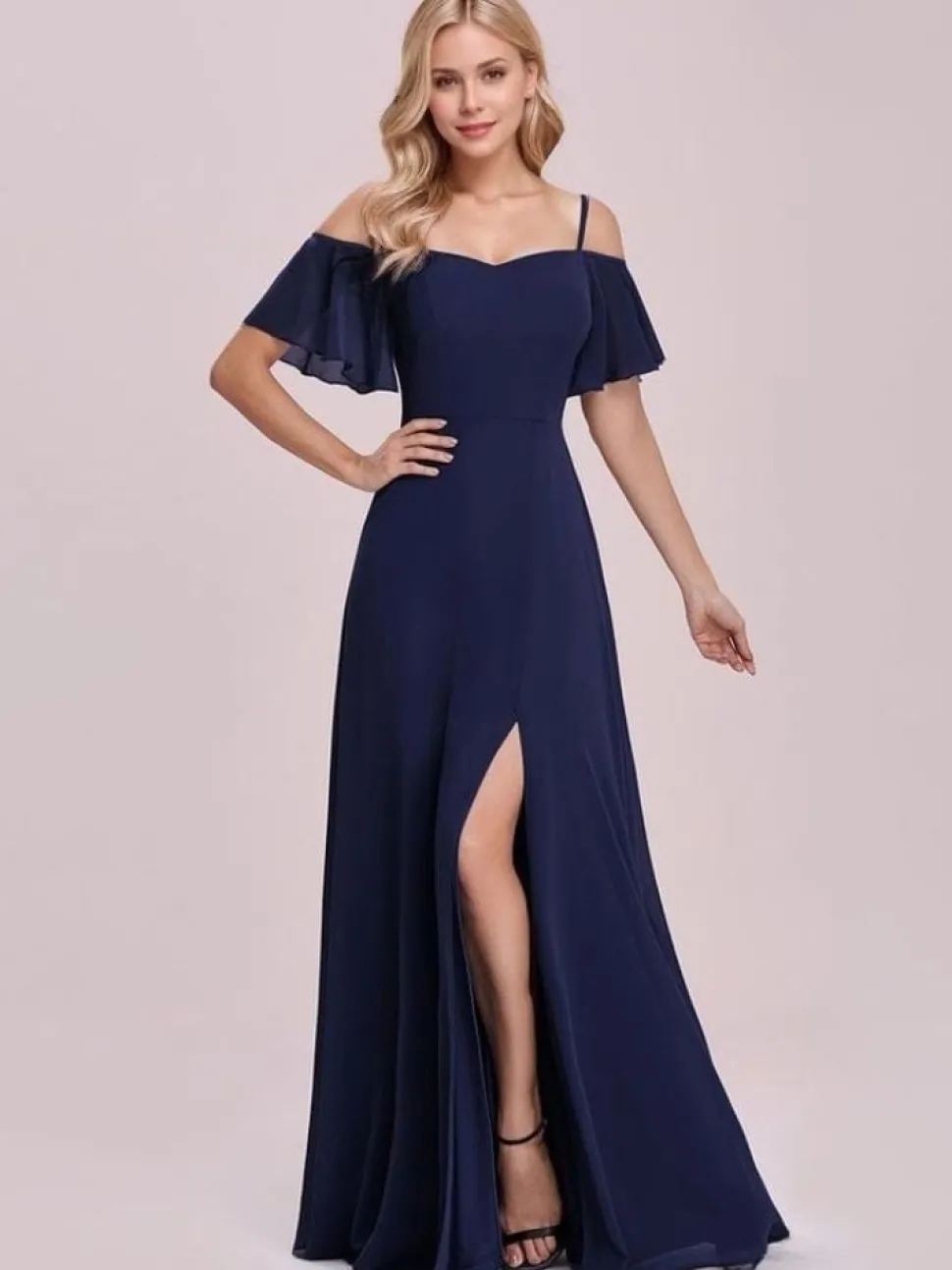 Robe de soirée bleue fendue longue manches volantes