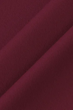 Robe de soirée bordeaux fendue moulante