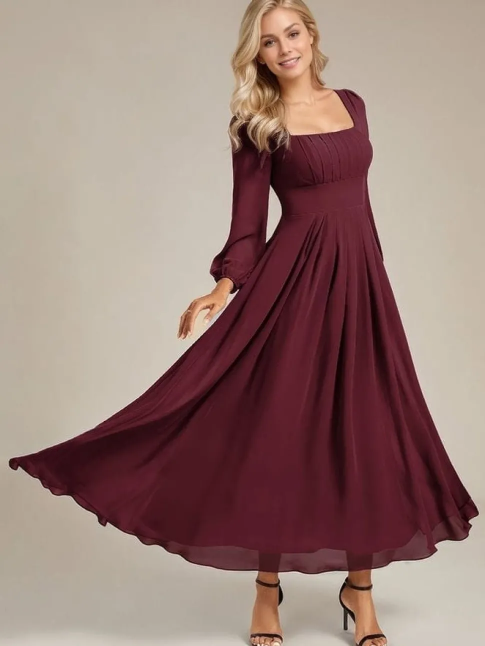 Robe de soirée bordeaux à manches longues
