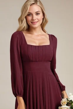 Robe de soirée bordeaux à manches longues