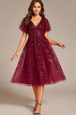 Robe de soirée bordeaux midi en tulle avec paillettes et broderies