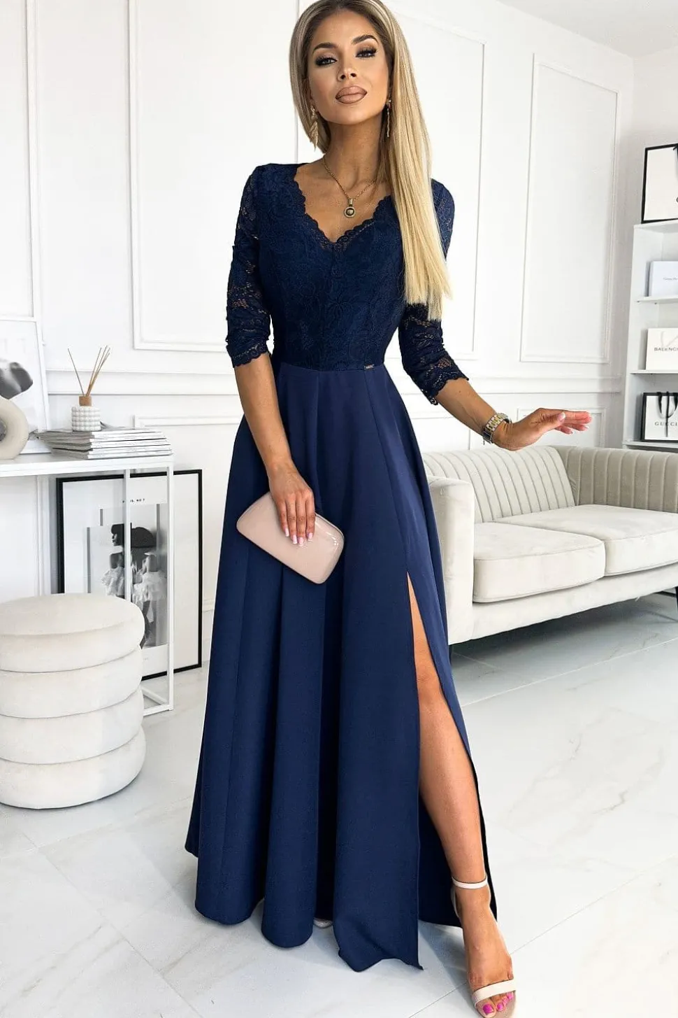 Robe de soirée chic bleue marine haut en dentelle