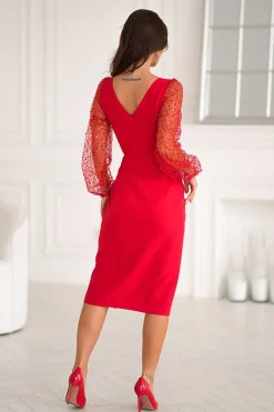 Robe de soirée chic rouge drapée manches longues