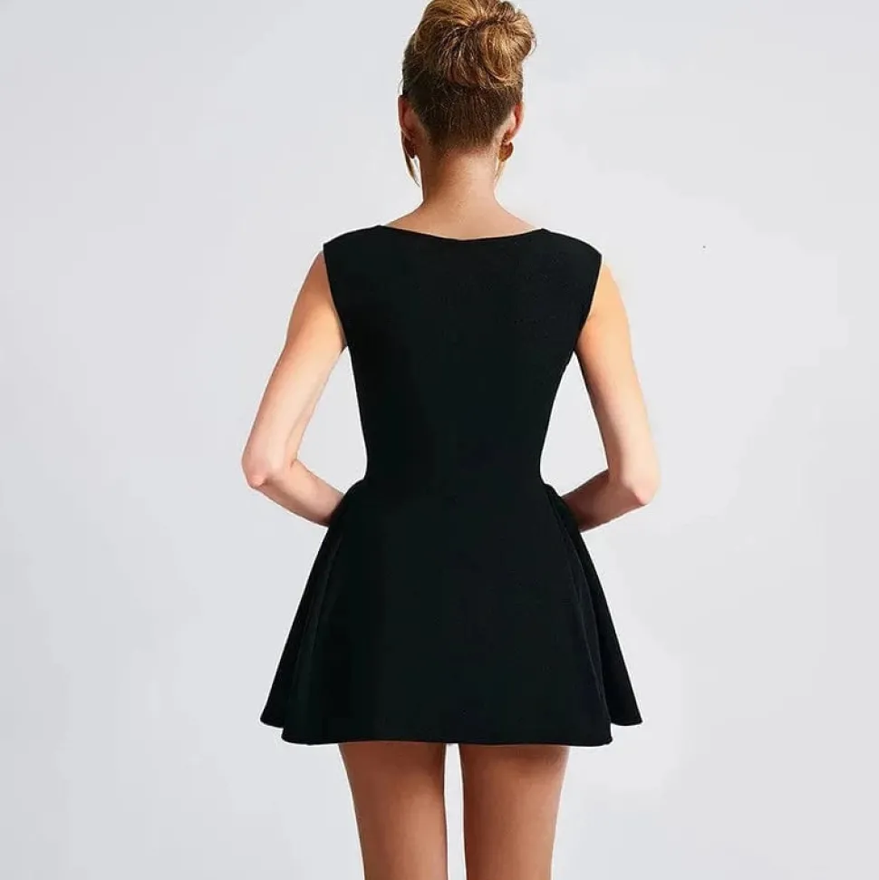 Robe de soirée courte chic évasée