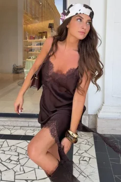 Robe de soirée courte sexy en dentelle