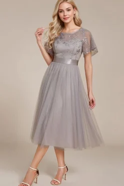 Robe de soirée de mariage grise haut tulle et broderies