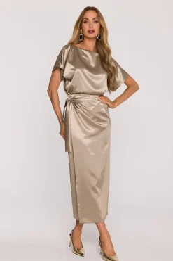 Robe de soirée dorée longue chic en satin