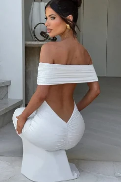 Robe de soirée dos nu en V