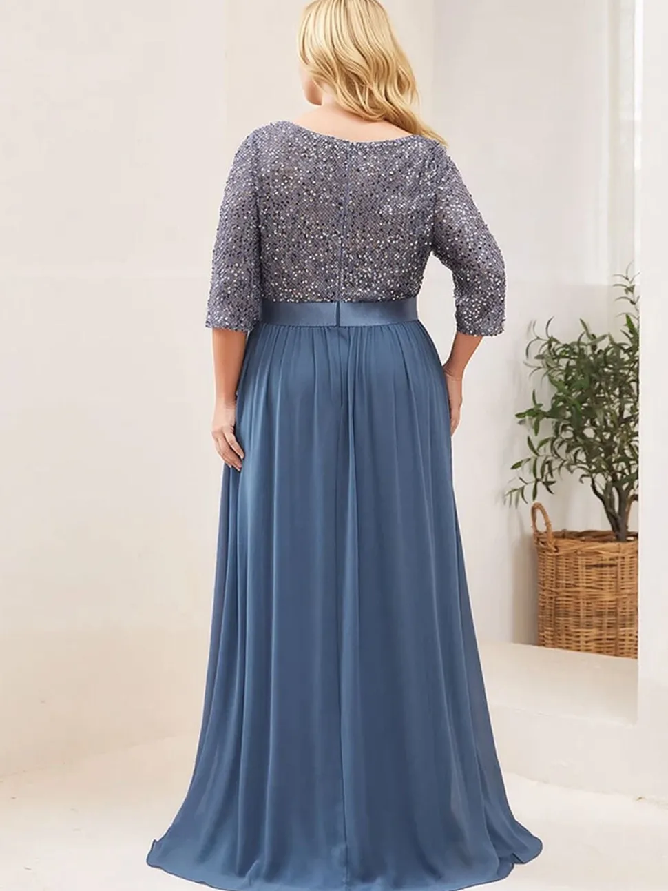 Robe de soirée longue bleu avec tulle et paillettes
