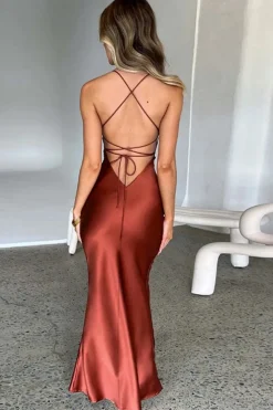 Robe de soirée longue dos nu
