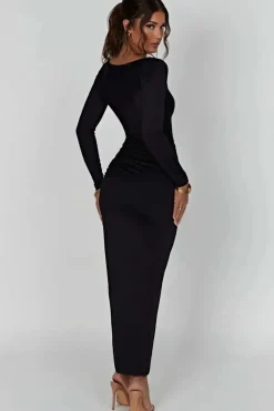 Robe de soirée longue fendue
