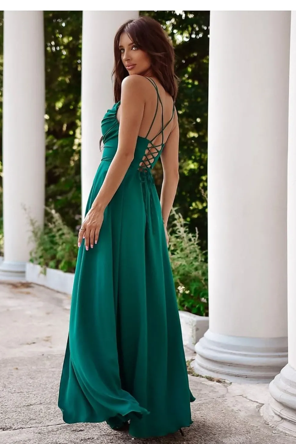 Robe de soirée longue fendue chic