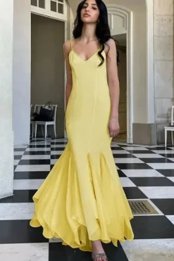 Robe de soirée longue jaune dos nu
