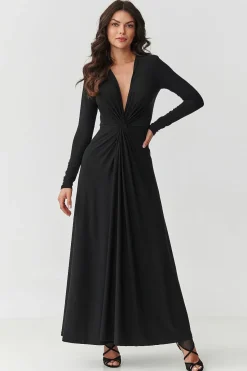 Robe de soirée longue noire décolleté tombant