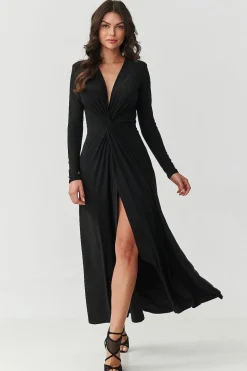 Robe de soirée longue noire décolleté tombant