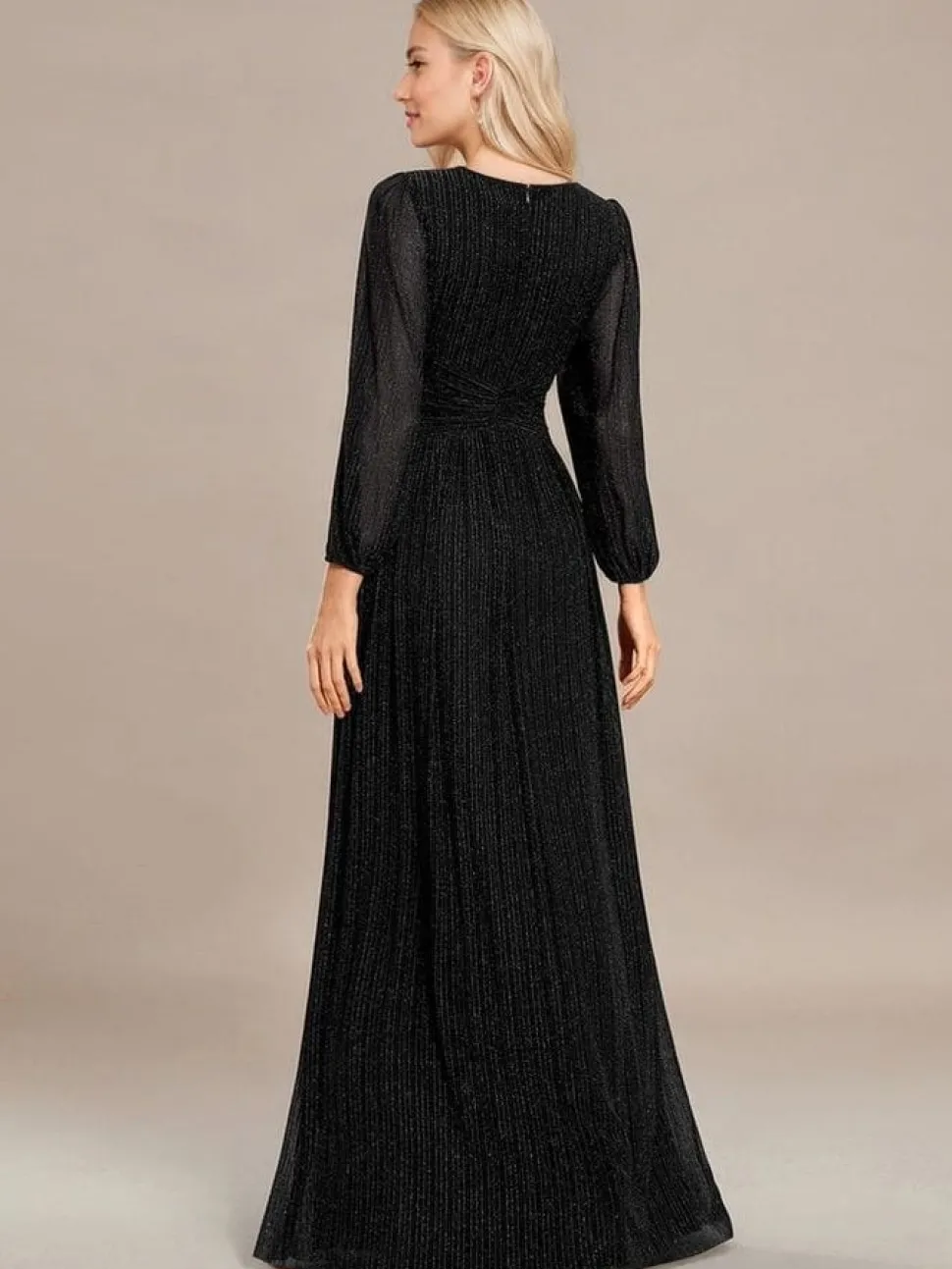 Robe de soirée longue noire manches longues col en V