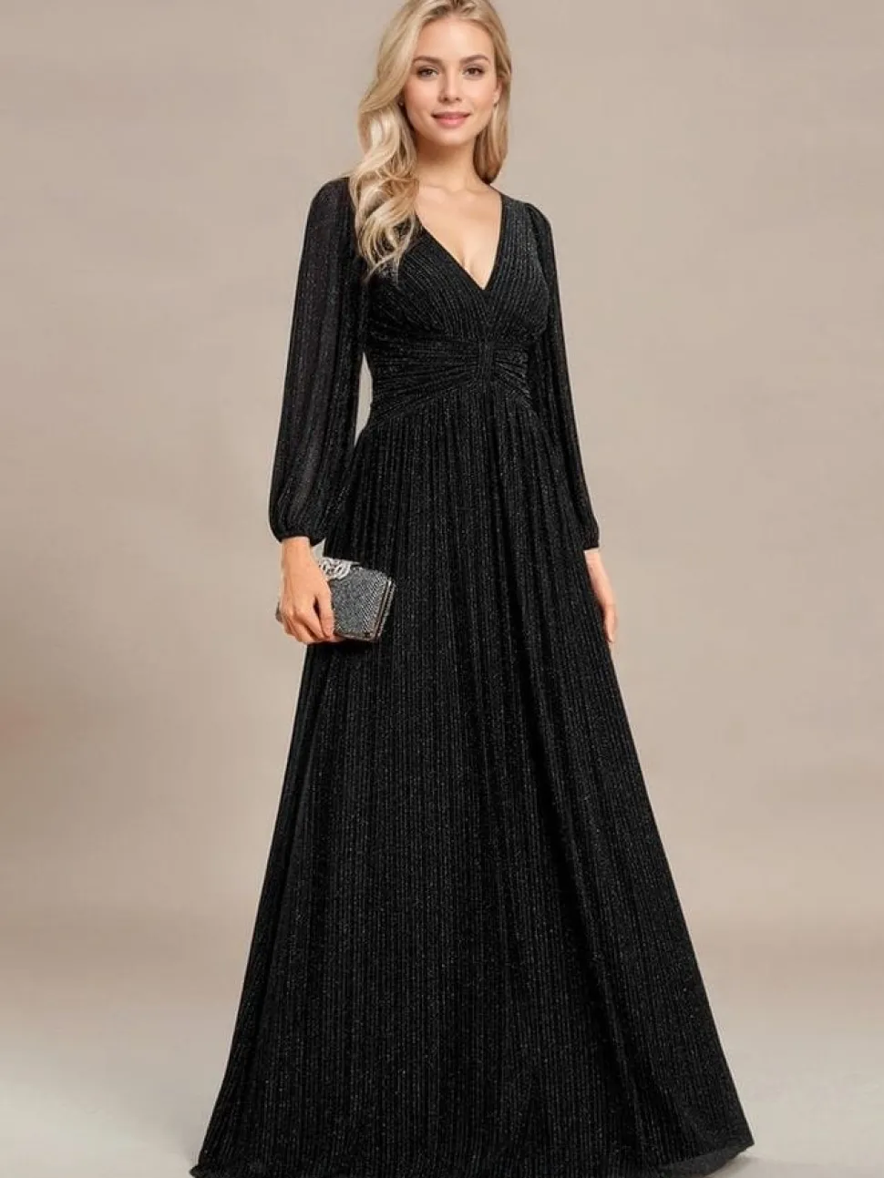 Robe de soirée longue noire manches longues col en V