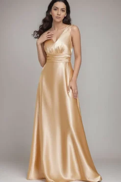 Robe de soirée longue satinée couleur champagne