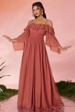Robe de soirée longue terracotta avec col à volants manches longues
