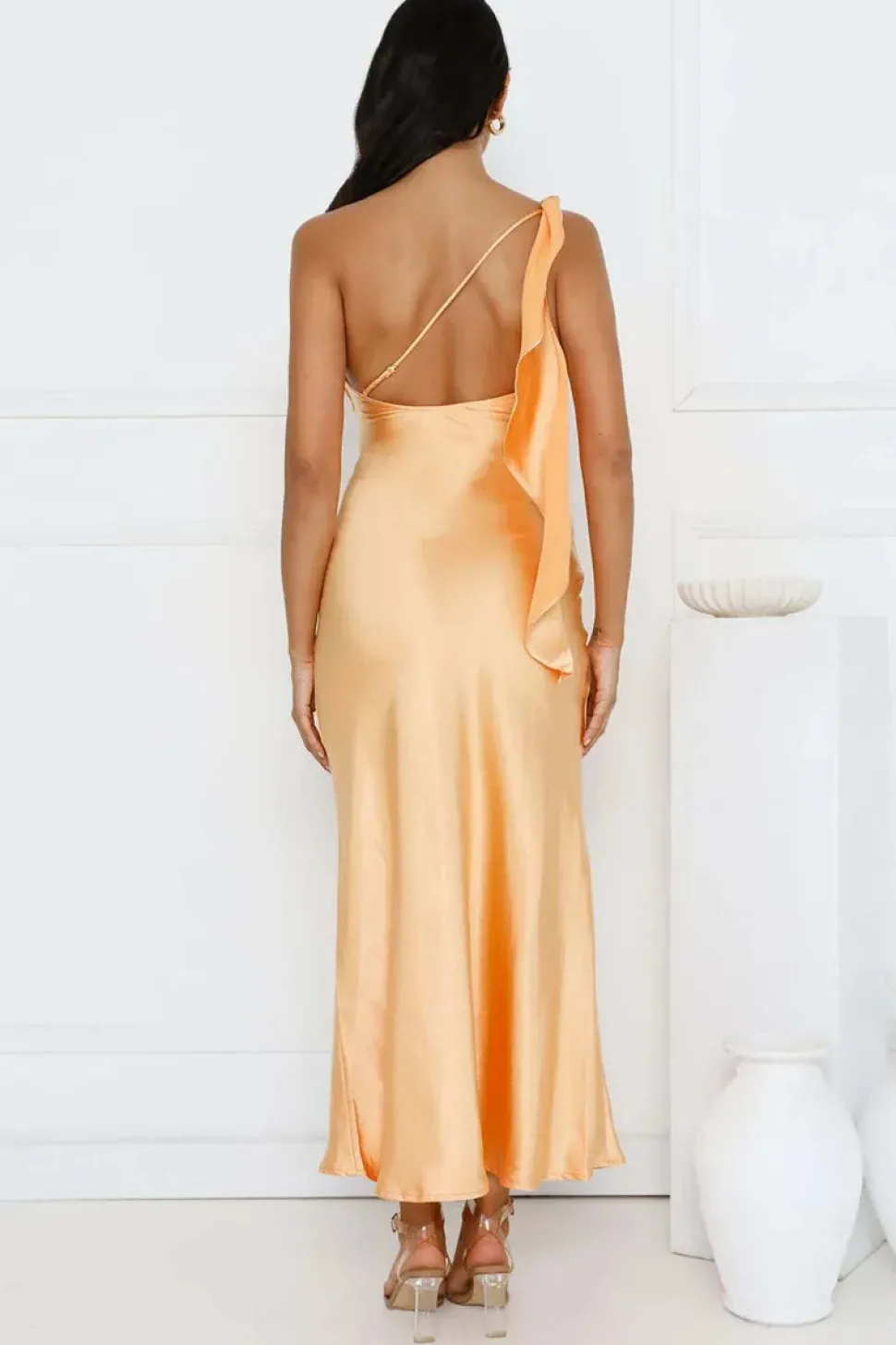 Robe de soirée longue à une épaule en satin