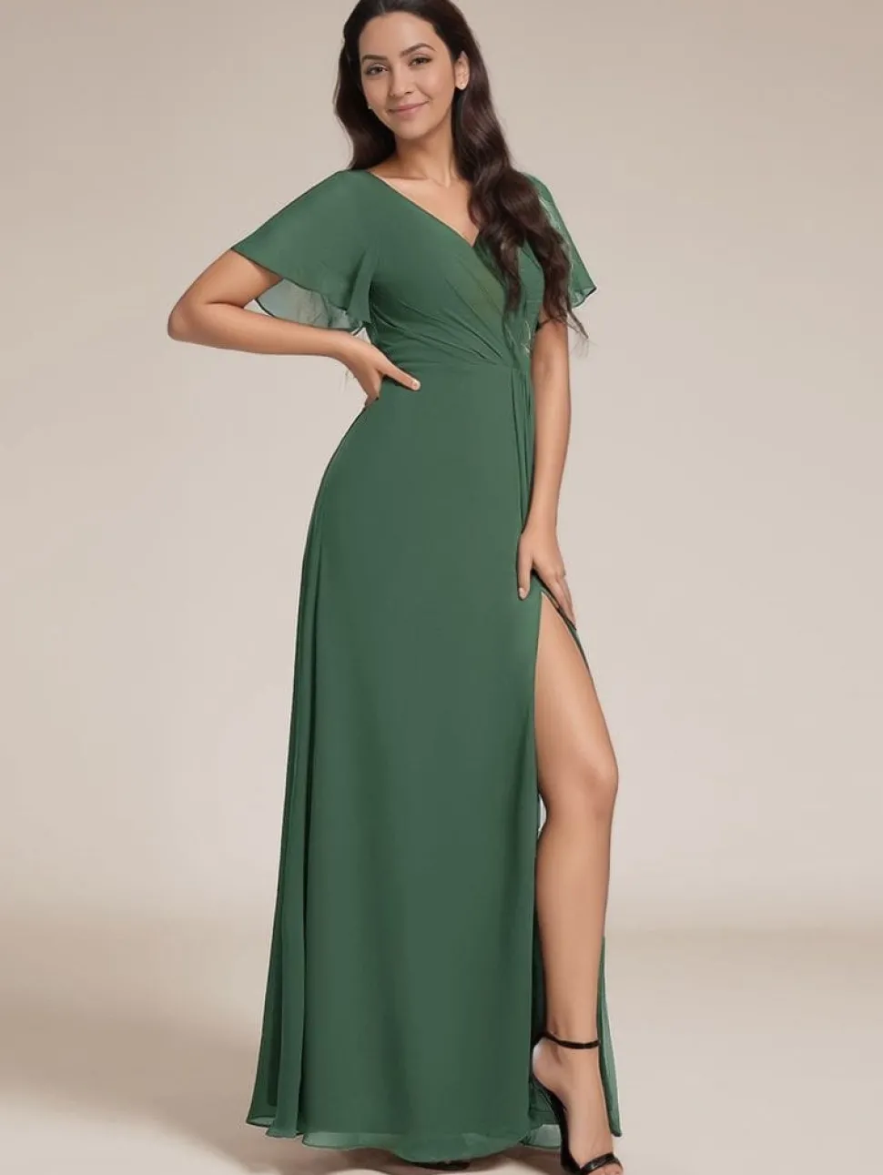 Robe de soirée longue verte avec fente latérale