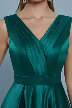 Robe de soirée longue verte avec fente haute