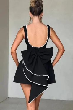 Robe de soirée mariage dos nu chic noire
