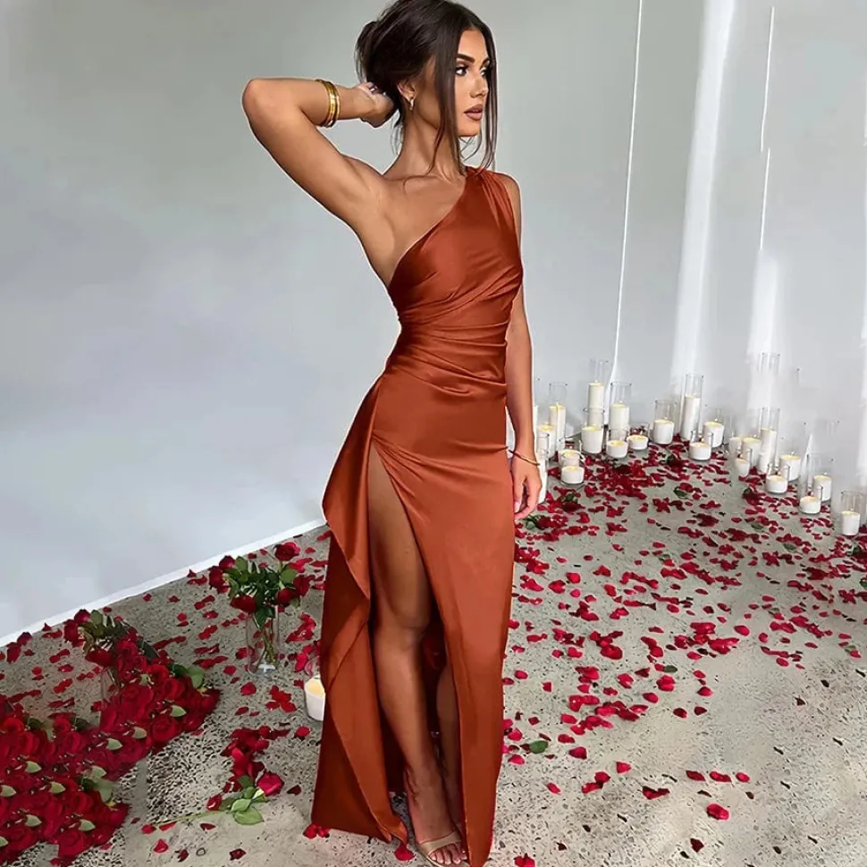 Robe de soirée mariage fendue asymétrique satin